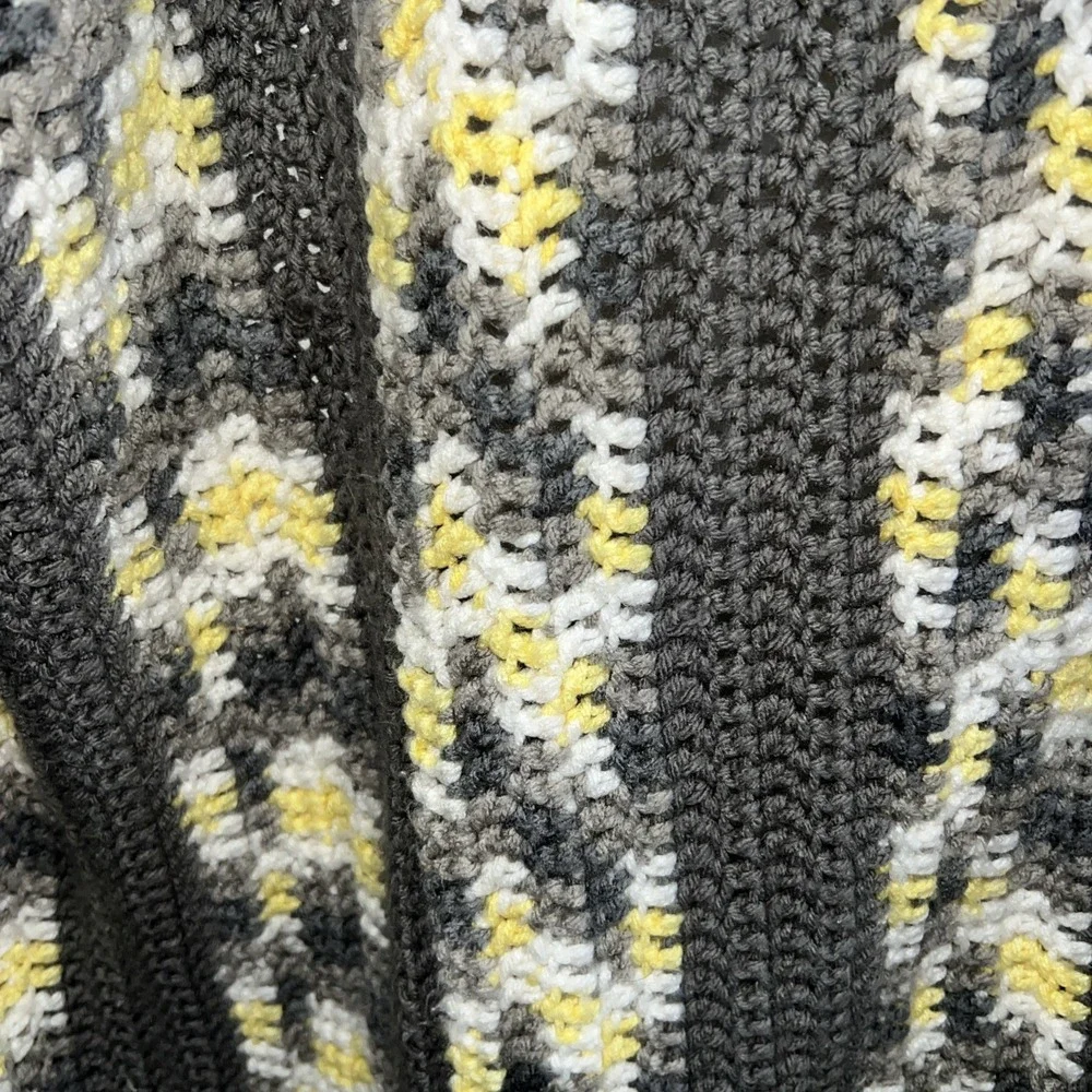 NEW HANDMADE crocheted afghan blanket throw50x43‎ Multicolor Beautiful Charcoal